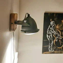 Alaska vegglampe metall/tre