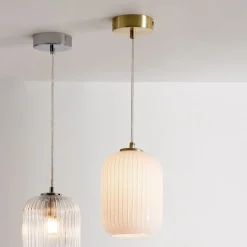 Alessia takpendel 15 cm ribbet glass - Opal/Messingfarget