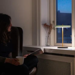 Asteria Move bordlampe