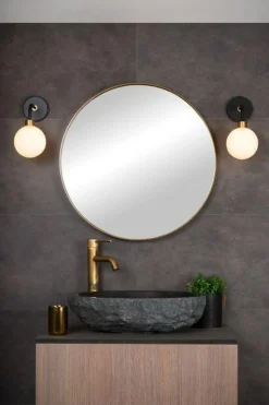 Berend vegglampe IP44 - Svart/Opal