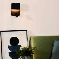 Boxer vegglampe 10W 3000 Kelvin m/USB - Svart