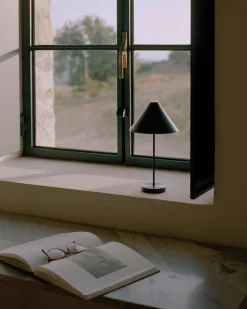 Brolly bærbar bordlampe - Svart