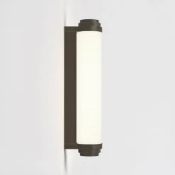 Burlington 400 vegglampe for baderom 9,8W 2700 Kelvin IP44