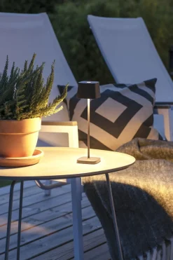 Capri mini bordlampe oppladbar utendørs IP54