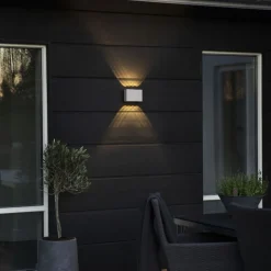 Chieri vegglampe utendørs opp/ned 8x1W IP54 - Hvit