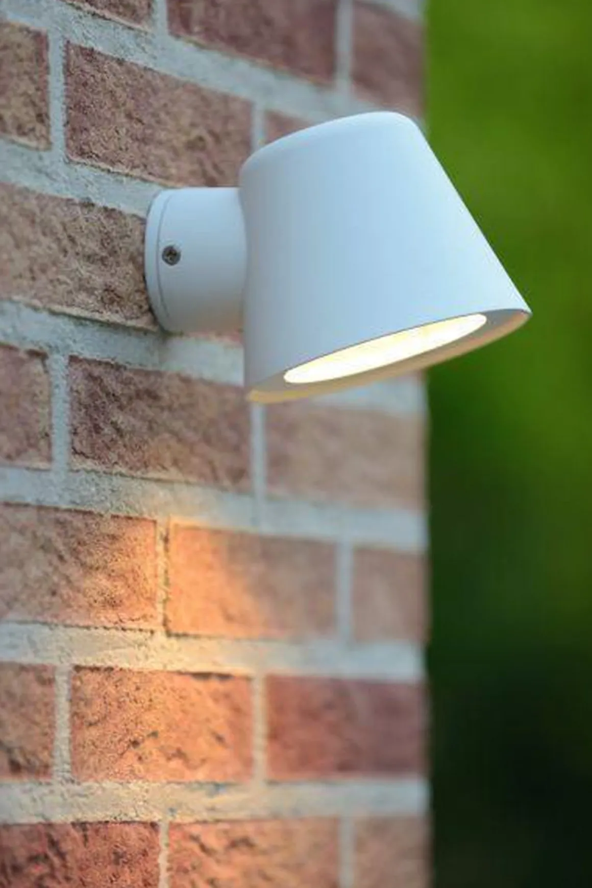 Dingo vegglampe utendørs IP44 GU10