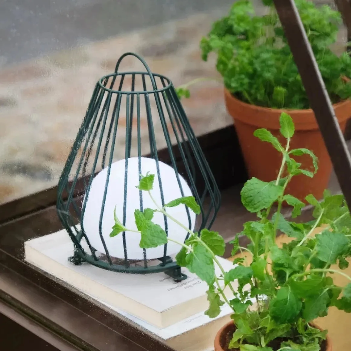 Evesham utendørs lanterne oppladbar liten