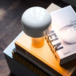 Flos Bellhop oppladbar bordlampe