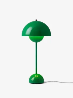 Flowerpot VP3 bordlampe