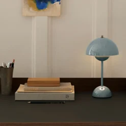 Flowerpot VP9 bærbar bordlampe