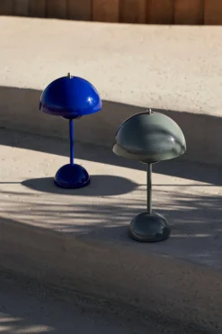 Flowerpot VP9 bærbar bordlampe