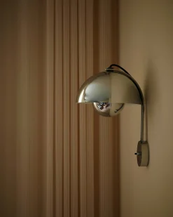 Flowerpot VP8 vegglampe