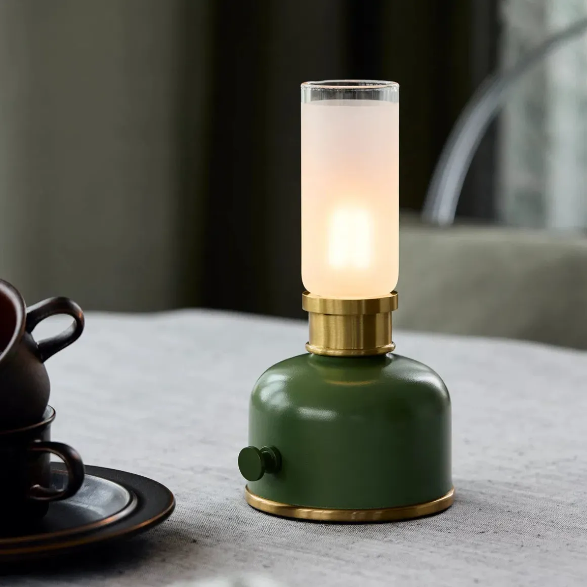 Frida bærbar bordlampe oppladbar 2200 Kelvin