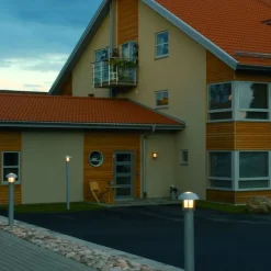 Heimdal vegglampe utendørs IP44 - Svart