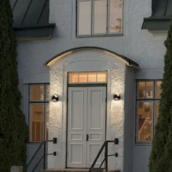 Hild vegglampe - Svart