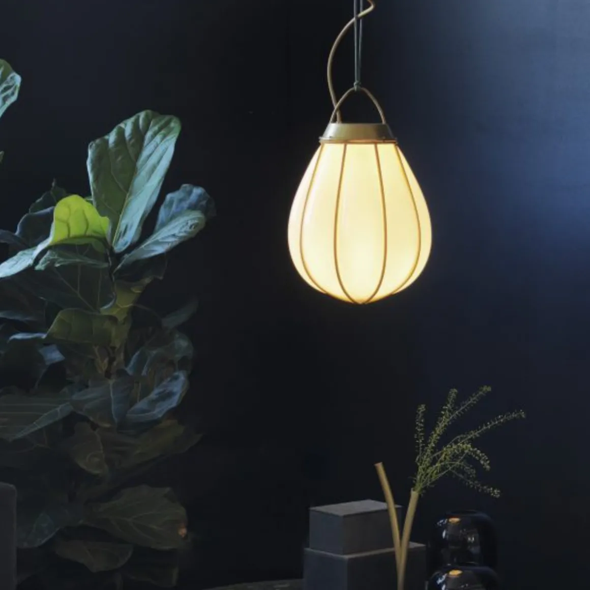 Hobo takpendel 28 cm - Rå messing/Hvit