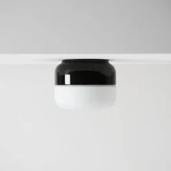 Ifø Ohm 140 / 115 tak/vegg 10W LED dimbar IP44 - 3000K