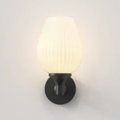 Liberty vegglampe for baderom IP44