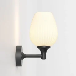 Liberty vegglampe for baderom IP44