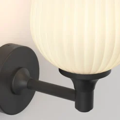 Liberty vegglampe for baderom IP44