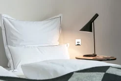 Louis Poulsen AJ bordlampe