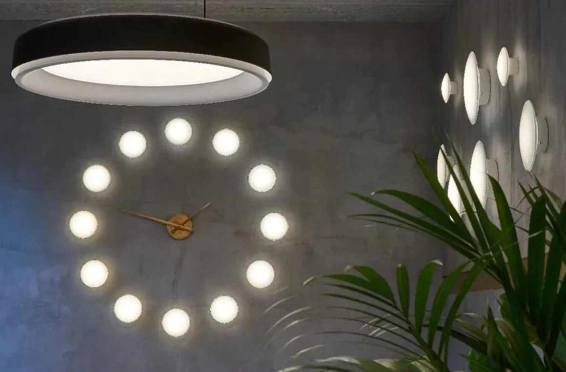 Louis Poulsen AJ Eklipta utendørs vegg/taklampe 35 - Hvit