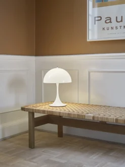 Louis Poulsen Panthella 250 Portable bordlampe