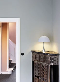 Louis Poulsen Panthella 320 bordlampe