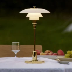 Louis Poulsen PH 2/1 Portable bordlampe