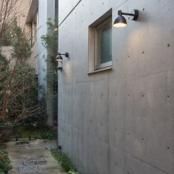 Louis Poulsen Toldbod utendørs vegglampe 15