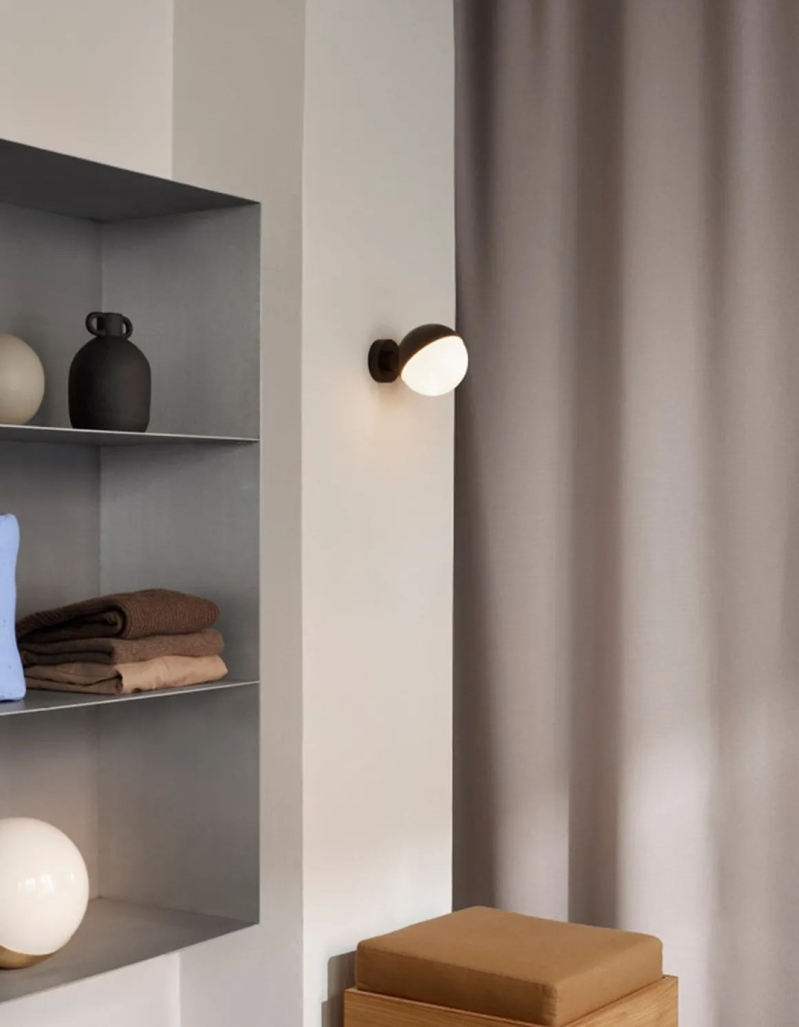 Louis Poulsen VL Studio vegglampe