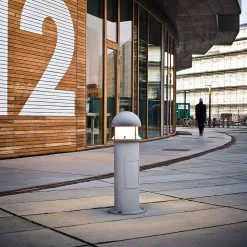 Louis Poulsen Waterfront Pullert mast for nedgraving