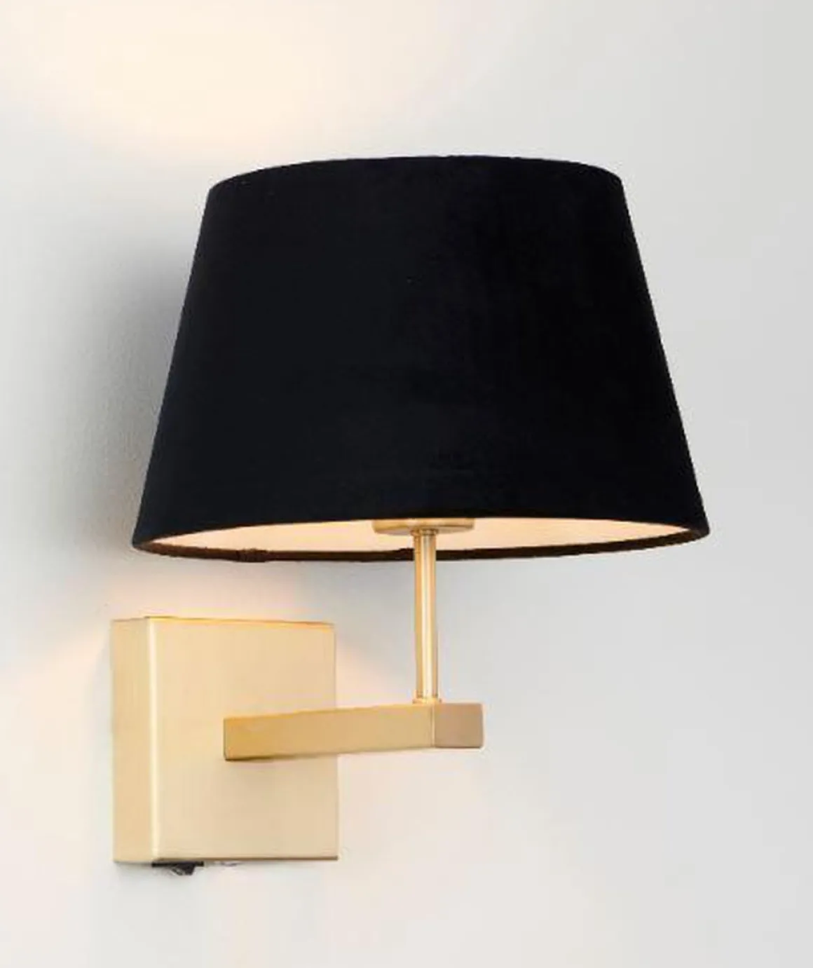 Mango vegglampe m/skjerm - Messing