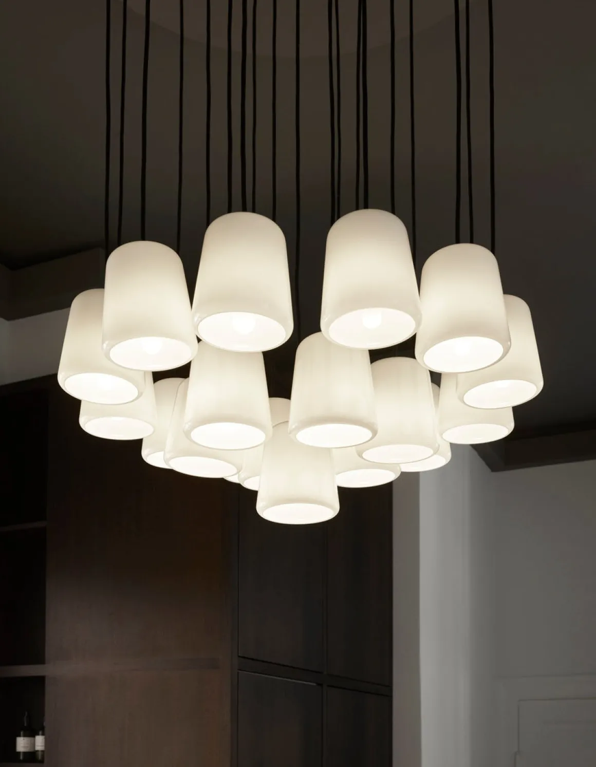 Material takpendel - Hvit Opal