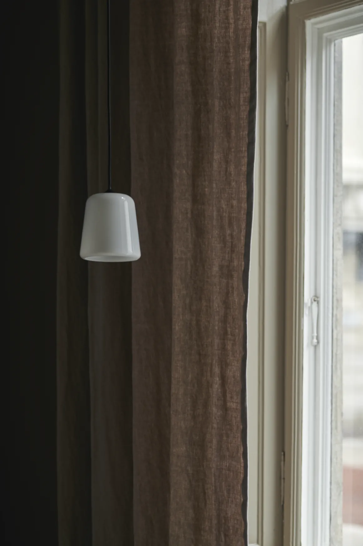 Material takpendel - Hvit Opal