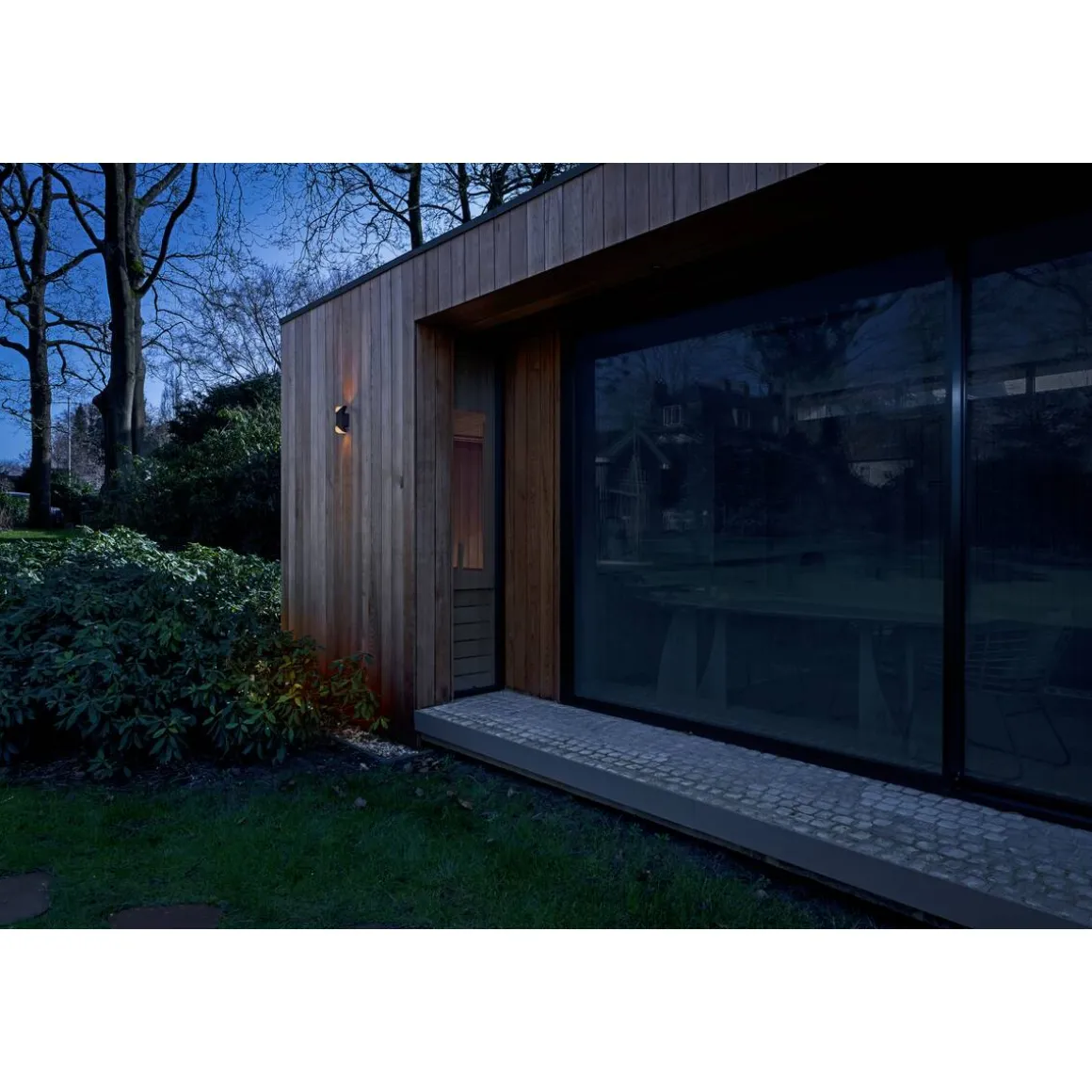 Modela vegglampe utendørs opp/ned 7,5W 2700 kelvin IP65 - dimbar