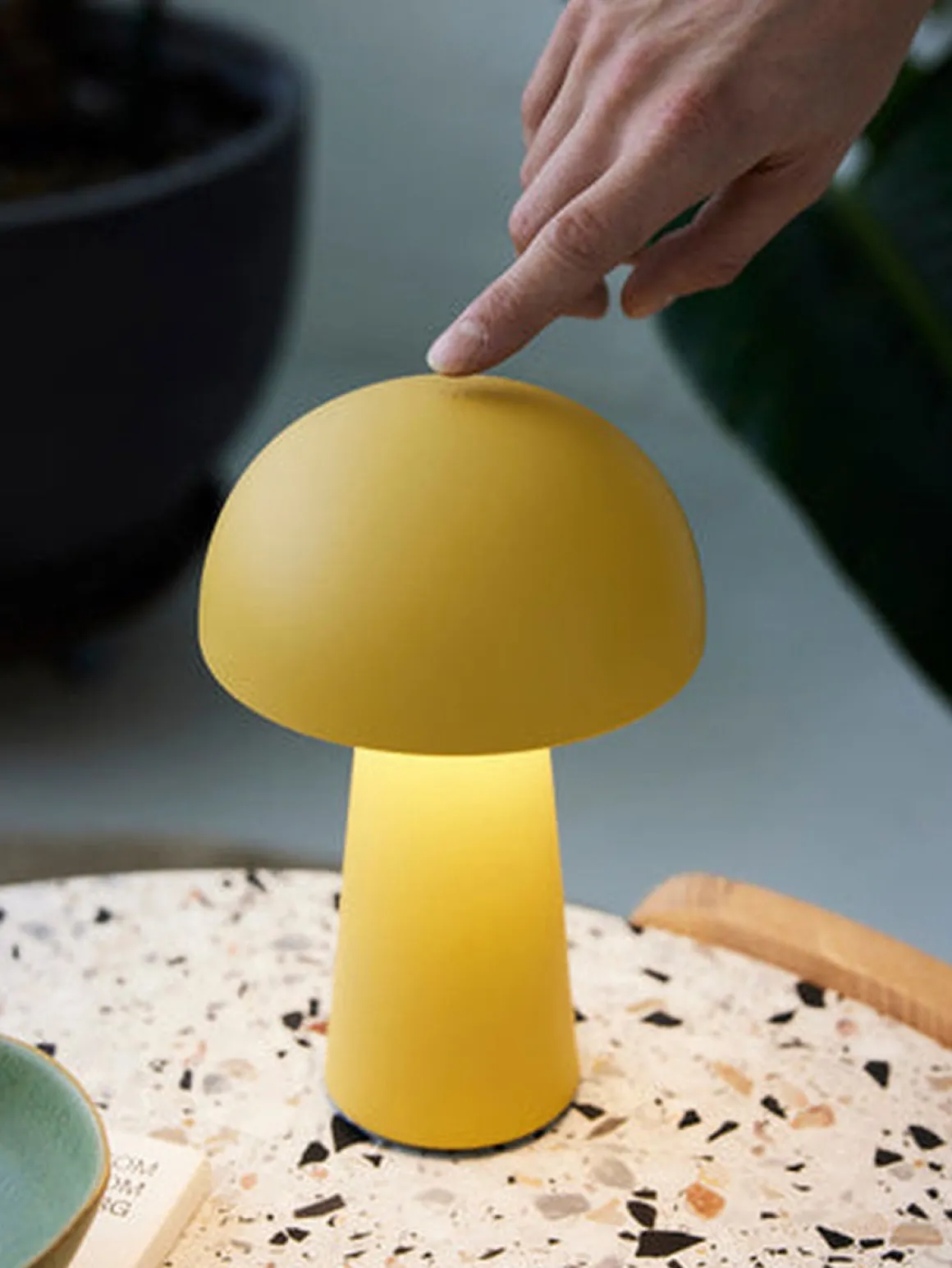 Move Me bordlampe oppladbar 4,7W IP44 - Dimbar