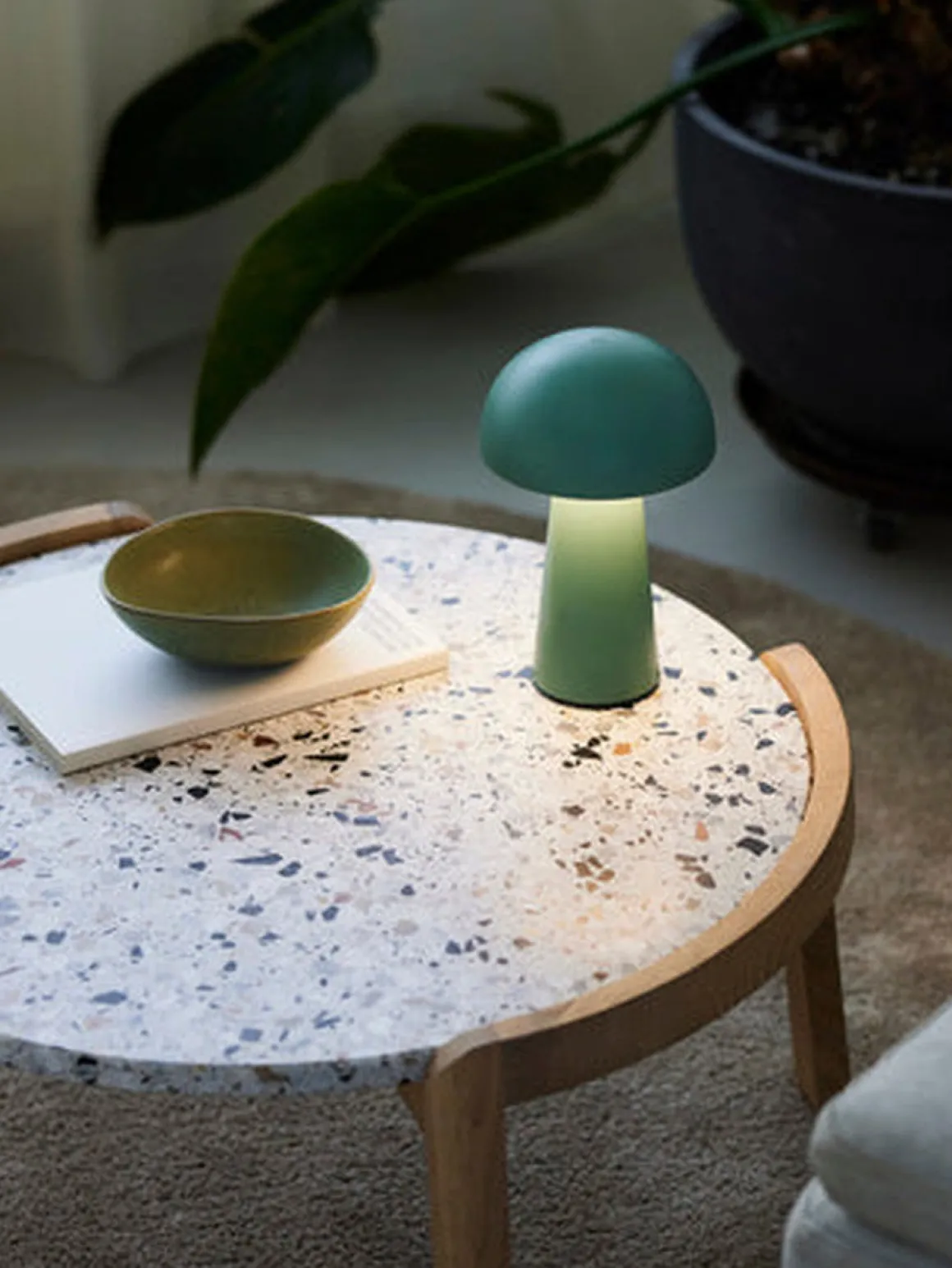 Move Me bordlampe oppladbar 4,7W IP44 - Dimbar