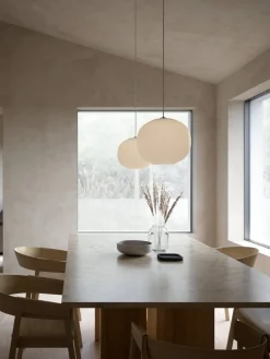 Navone takpendel 30 cm - Hvit/Messingfarget