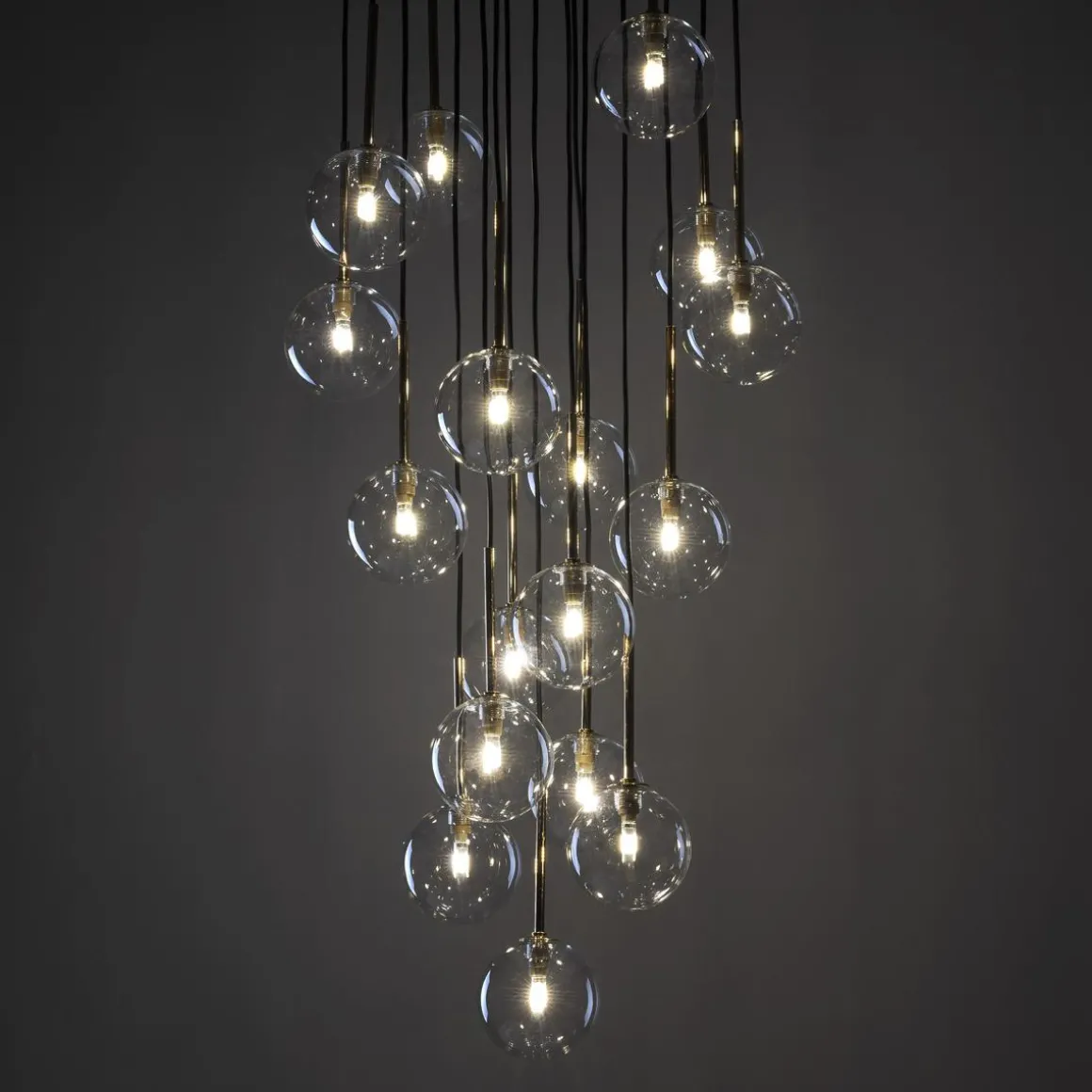 Nilos takpendel 17-lys