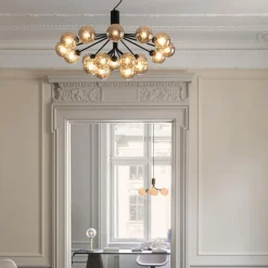 Nuura Apiales 18 satin svart/optic