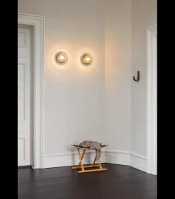 Nuura Liila 1 vegglampe/taklampe - medium - svart / optic