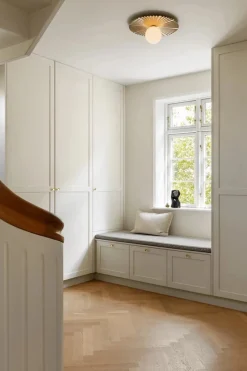 Nuura Liila Muuse vegglampe/taklampe - medium - Messing / opal