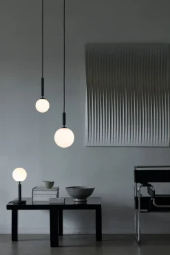 Nuura Miira 1 large svart / opal