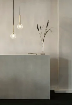 Nuura Miira 1 messing / optikk