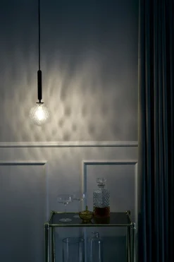 Nuura Miira 1 svart/optikk