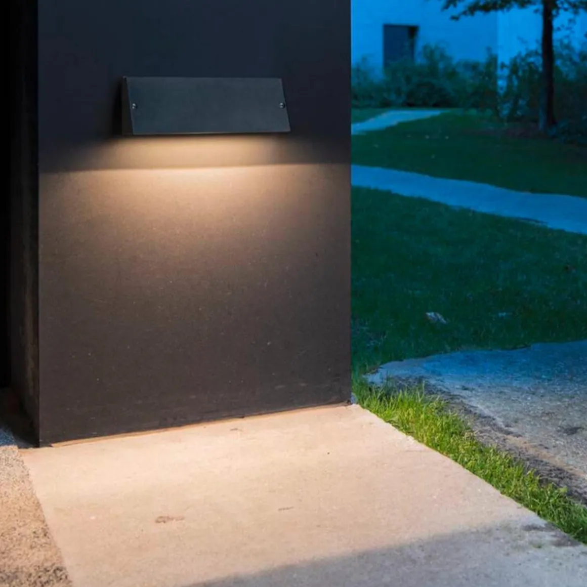 Pema vegglampe utendørs 14W 3000/4000 Kelvin IP65