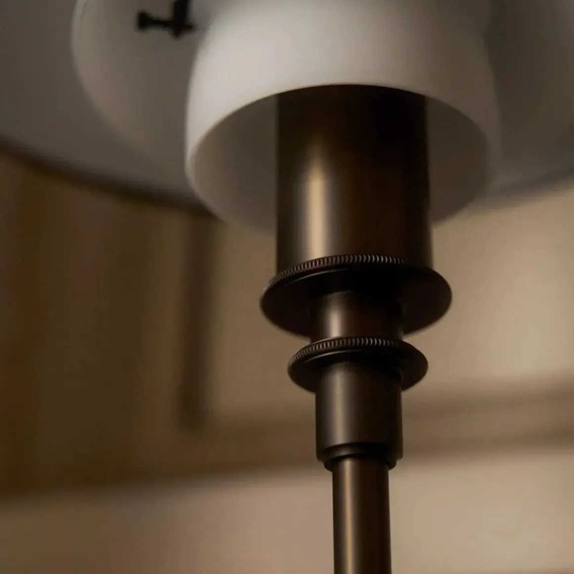 PH 3/2 Aged brass opal bordlampe