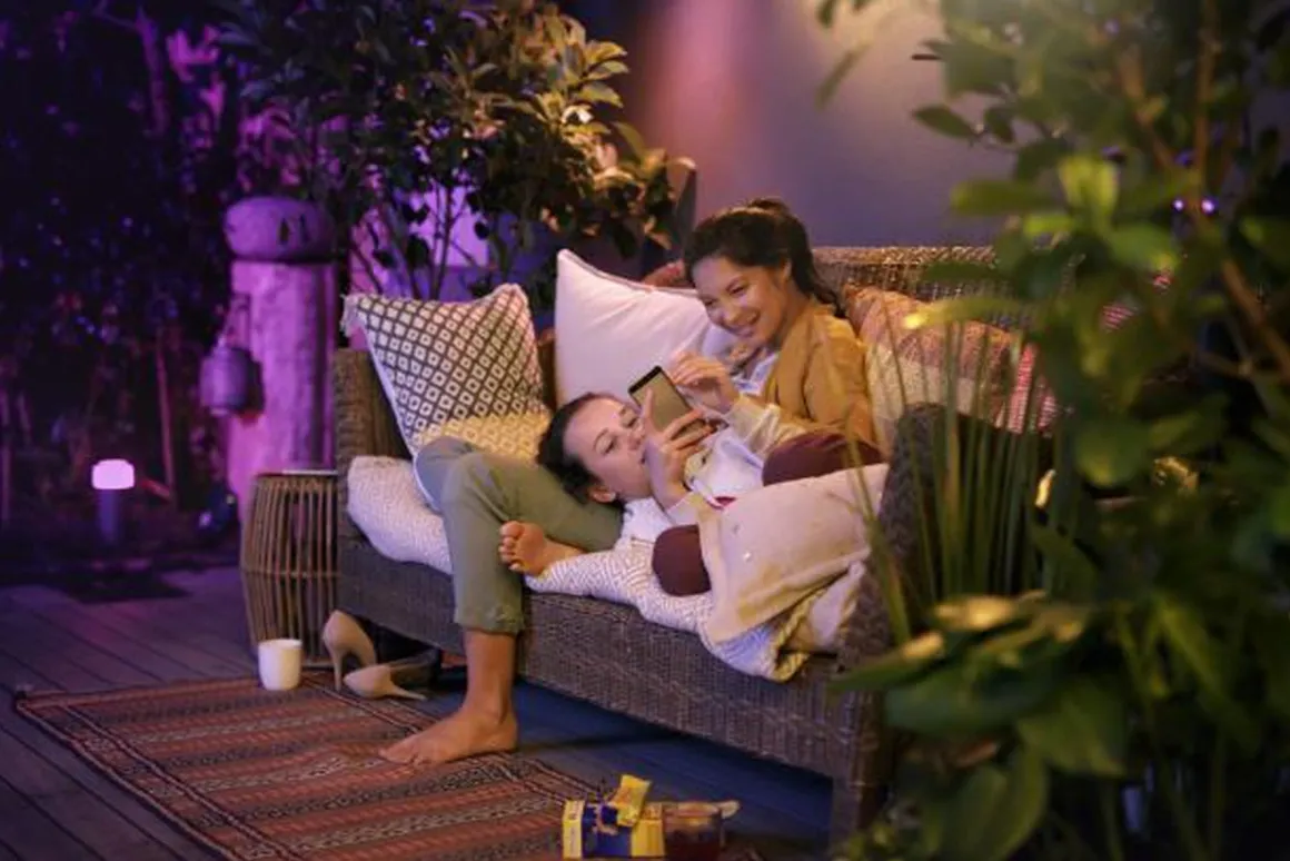 Philips Hue Calla pullert white ambiance & color luminairs 25 cm - Forlenger