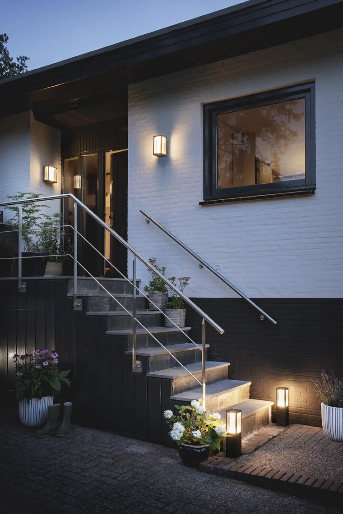 Philips Hue Impress pullert white ambiance & color luminaires